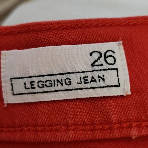 Red women's legging jean. Size 26. 1969 Gap. Zippered back on back of ca… - Picture 5 of 7